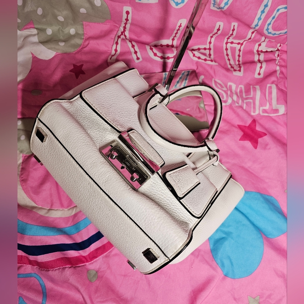 MICHAEL KORS  LEATHER SHOULDER BAG - Picture 3 of 17